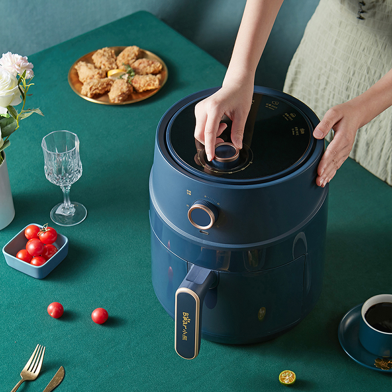Friteuse aérée de 4,6 L avec 6 menus prédéfinis