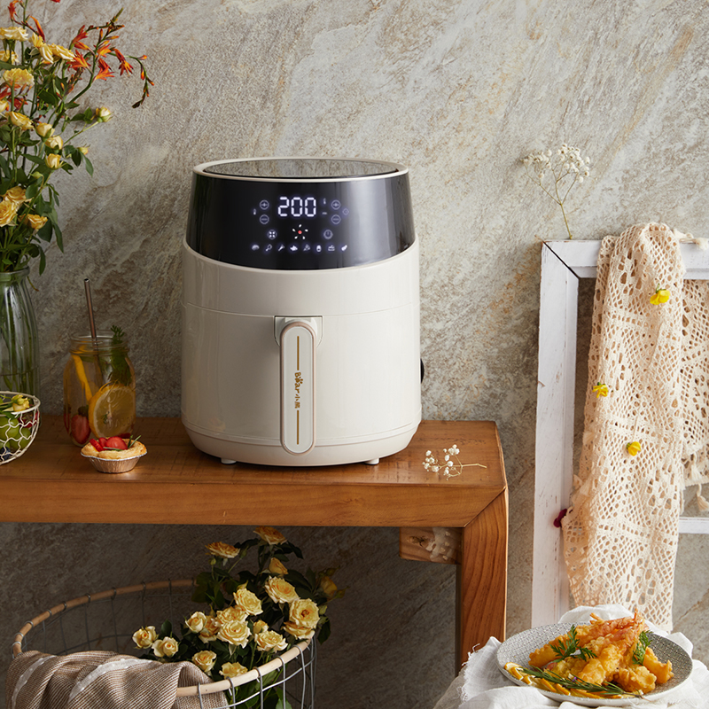 Friteuse à air 4,6 L avec affichage holographique